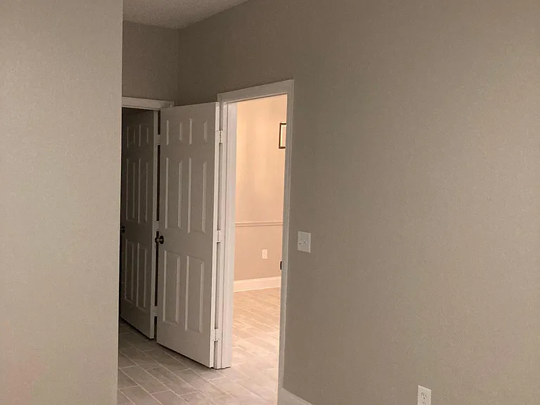 18001 Richmond Place Dr #811 — Photo 9