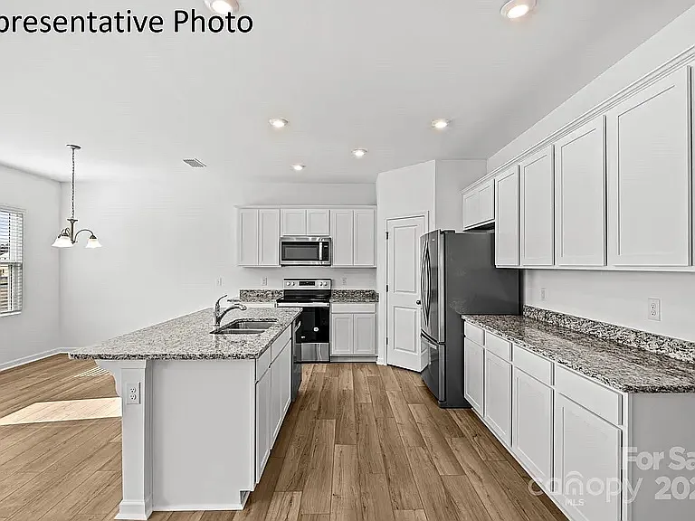 10003 Travis Floyd Ln — Photo 42