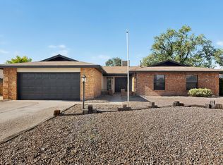 2004 Western Hills Dr NE, Rio Rancho, NM 87124