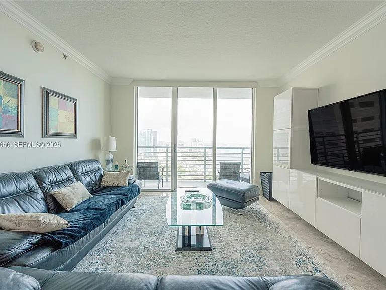 325 S Biscayne Blvd #4222 — Photo 18