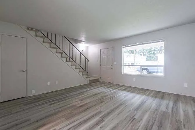 Briarwood Townhomes — Photo 17