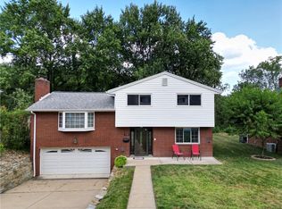 252 Gates Dr, Homestead, PA