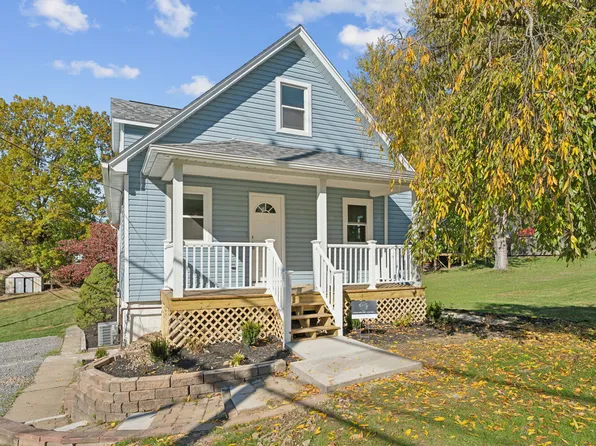 2317 W Hardies Rd, Gibsonia, PA 15044