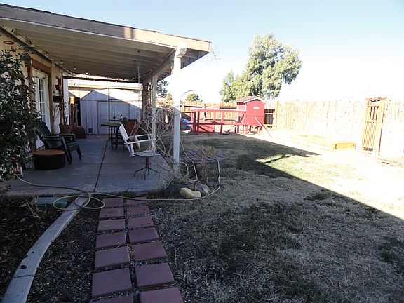 4th image of 901 Ponderosa Dr