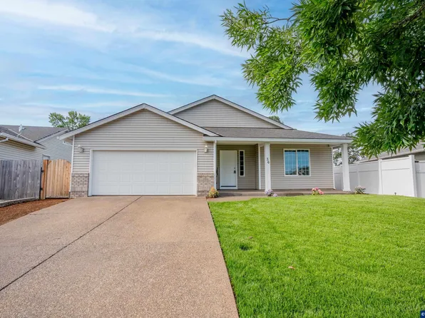 36 E Jadon Dr, Lebanon, OR 97355