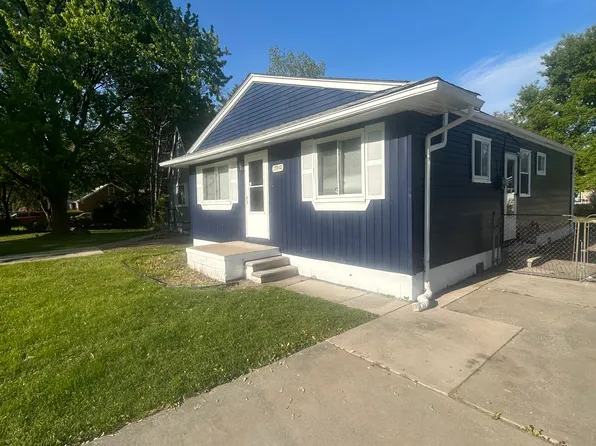 19910 Seminole, Redford, MI 48240