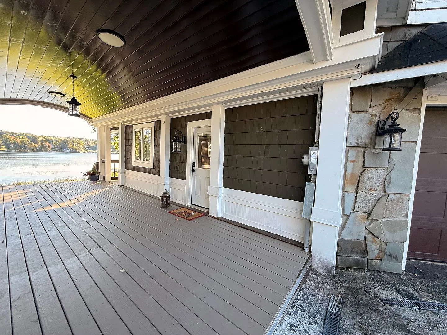 The Lodge — Photo 2