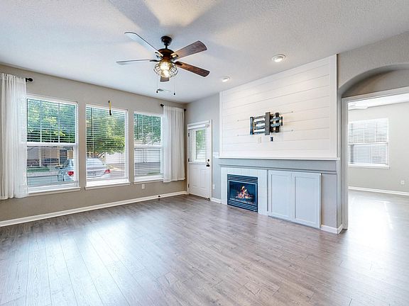 3rd image of 3740 Ponderosa Ct Unit 3
