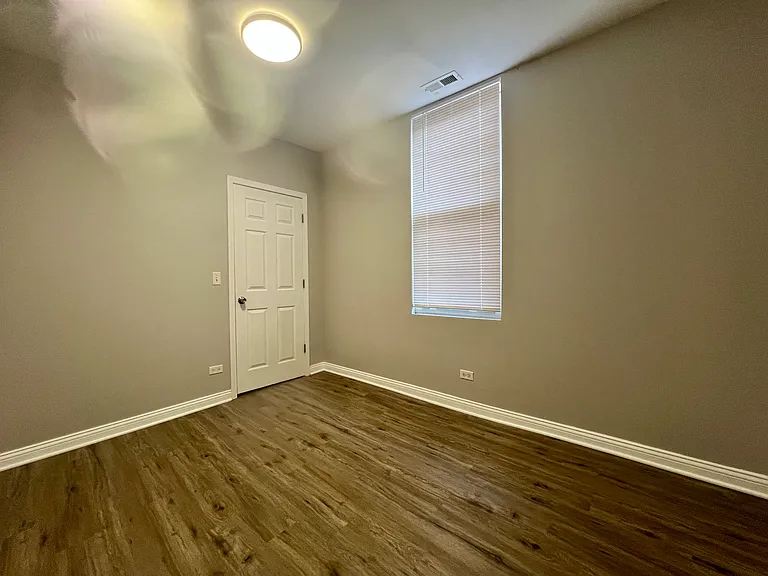 6631 S Rhodes Ave #2F — Photo 13