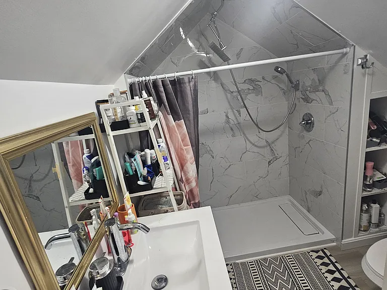 52 Dover St #2 — Photo 9