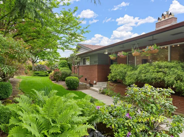 12115 NE Fremont St, Portland, OR 97220