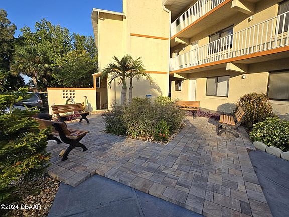 4th image of 633 S Palmetto Ave #1040