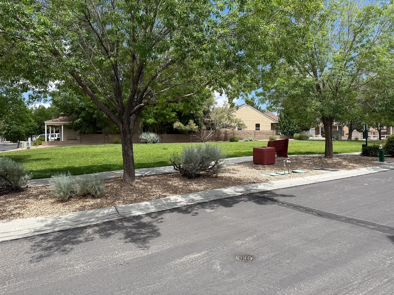 3 bed, 1136 sqft, $1,850 — Photo 3