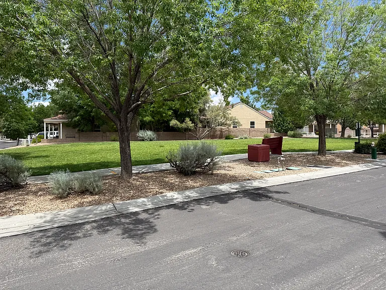 10632 Stanley Dr NW — Photo 3