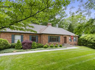 611 Woodland Dr, Blacksburg, VA 24060