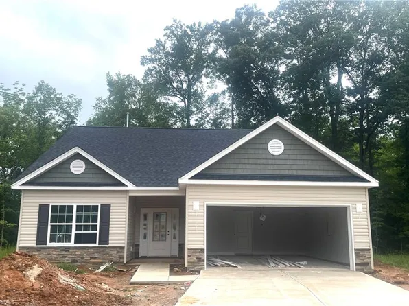 1995 Meadowview Dr Lot 10, Graham, NC 27253