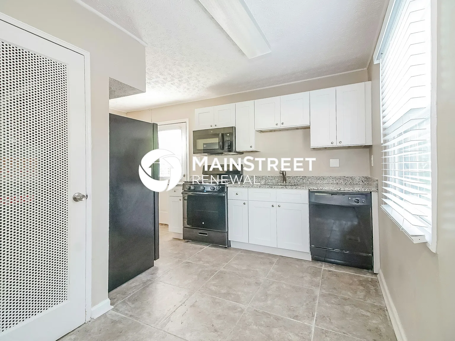 890 Bucknell Rd — Photo 4