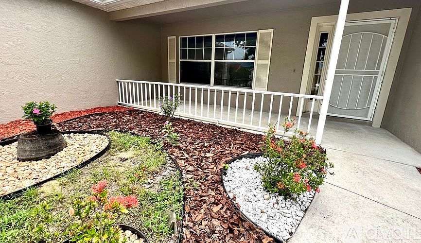 1st image of 824 Shore Breeze Way