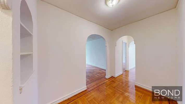 Rented by Bond New York | media 2