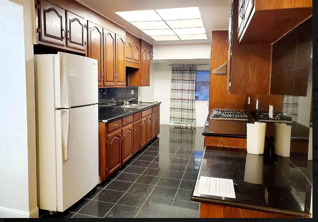 3 bed, 1450 sqft, $2,900 — Photo 2