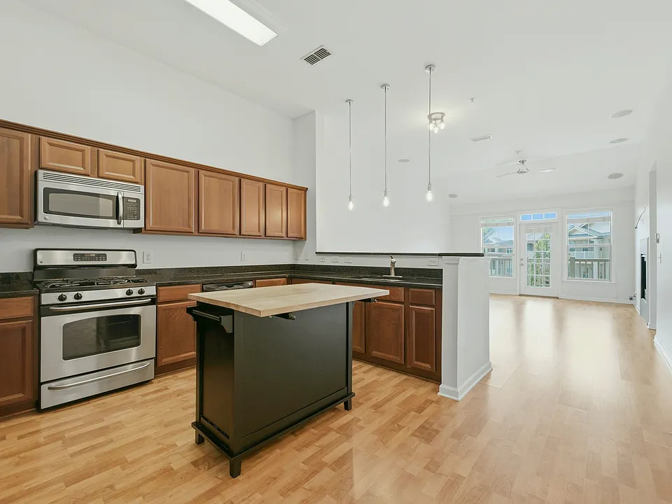 4805 W Village Way SE #1000