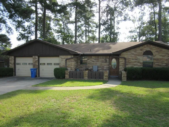 2422 Cherokee Dr, Magnolia, AR 71753
