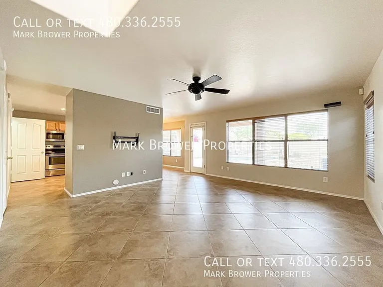 4714 E Mossman Rd — Photo 5