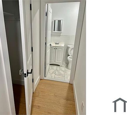 3rd image of 2311 Andrews Ave #2C