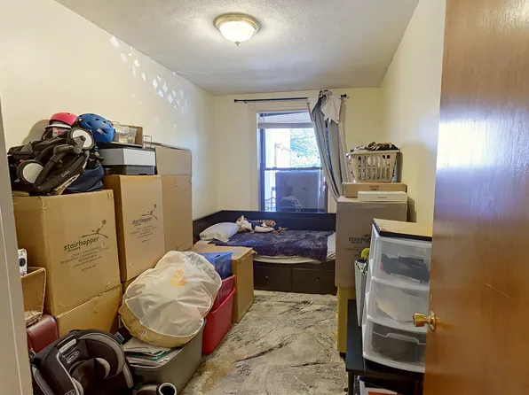 12 Dean Rd APT 1, Brookline, MA 02445
