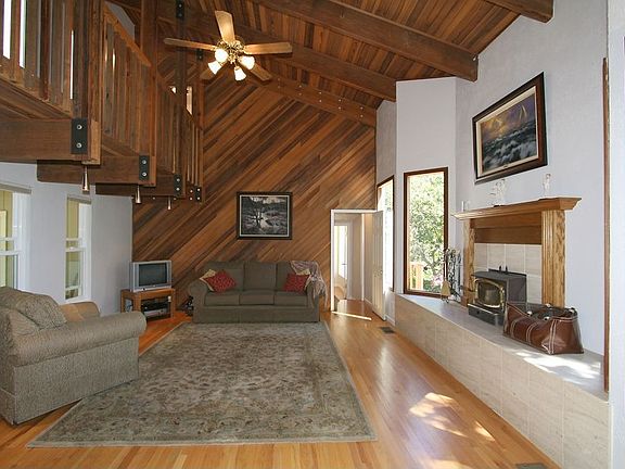 Living Room w/4 view windows 