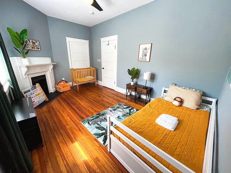 127 N Jefferson St — Photo 46