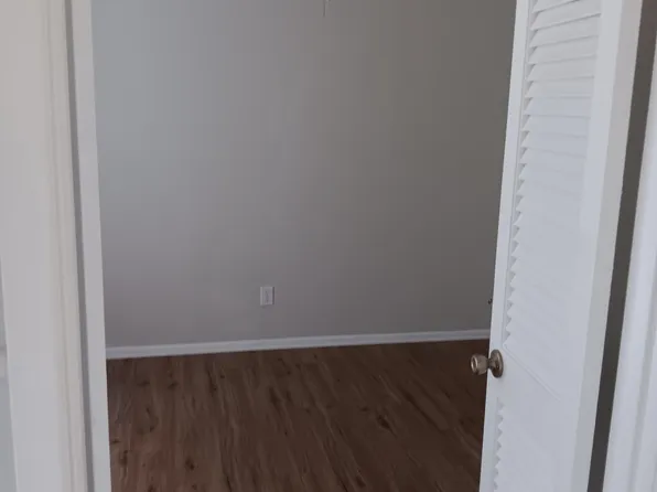 1509 E Warren Ave, Kingsville, TX 78363