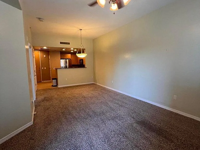 17 W Vernon Ave #413 — Photo 16