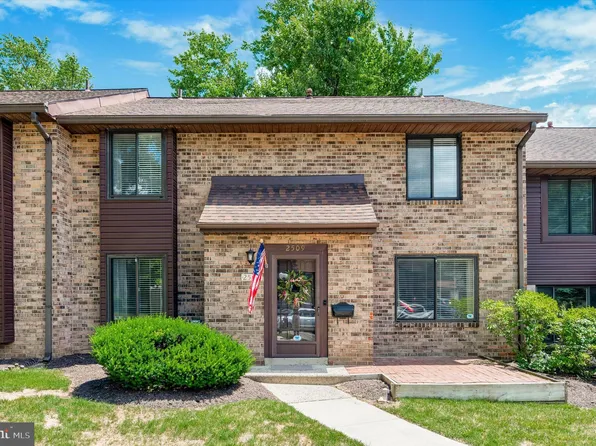 2509 Red Oak Cir #A, Springfield, PA 19064