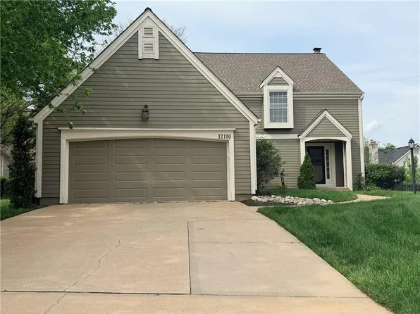 12110 Sagamore Rd, Leawood, KS 66209