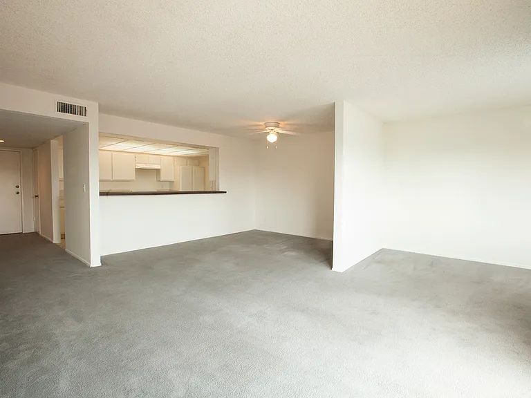 601 Westholme Ave #204 — Photo 3