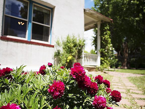 Taos Adobe side deck