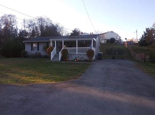 2237 12 Oclock Knob Rd, Salem, VA 24153