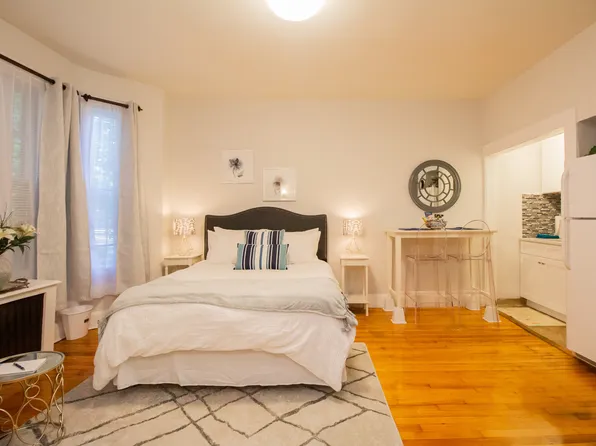 1253 Beacon St, Brookline, MA