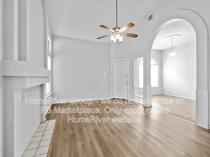 3 bed, 2.0 bath, 1270 sqft, $1,480 — Photo 4