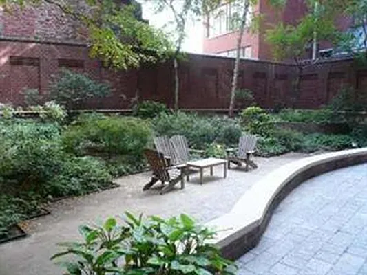 Rented by Douglas Elliman | media 26