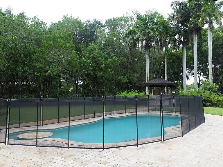 2750 Jockey Cir E — Photo 26