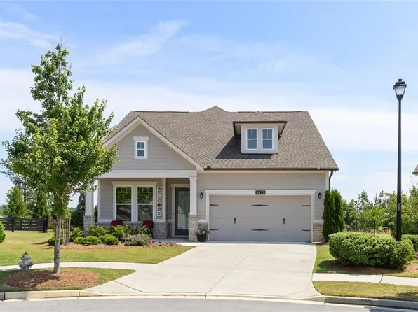 6853 River Rock Dr, Flowery Branch, GA 30542