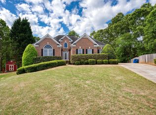 1015 Lewis Ridge Cir, Lawrenceville, GA 30045