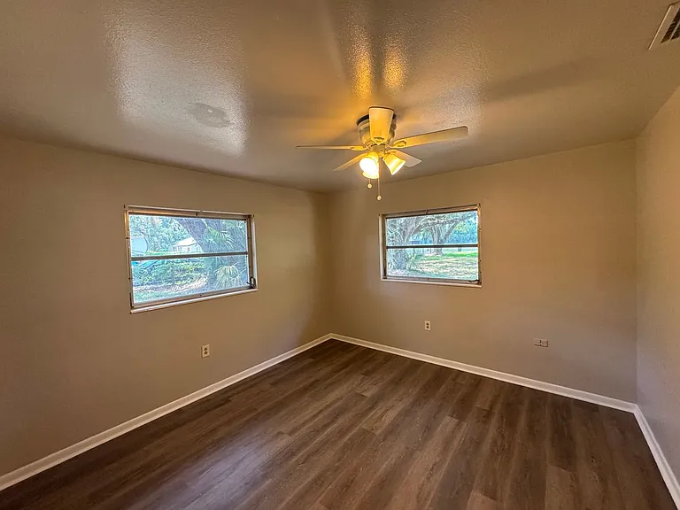 1602 E Sparkman Rd — Photo 37