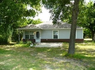 312 Kerens St, Nevada, TX 75173