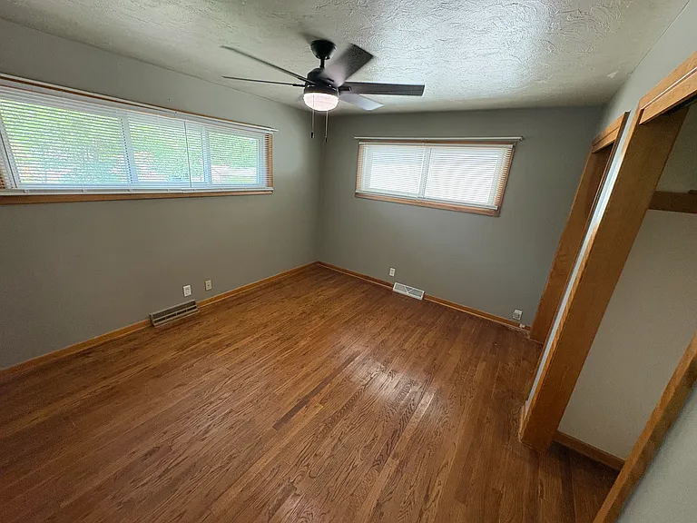 6210 Walker Ave — Photo 12