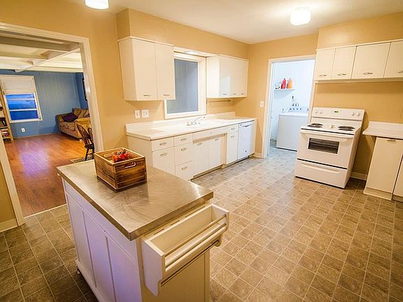 5th image of 407 Northshore Blvd