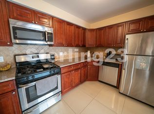 31-13 23rd St #2N, Astoria, NY 11106