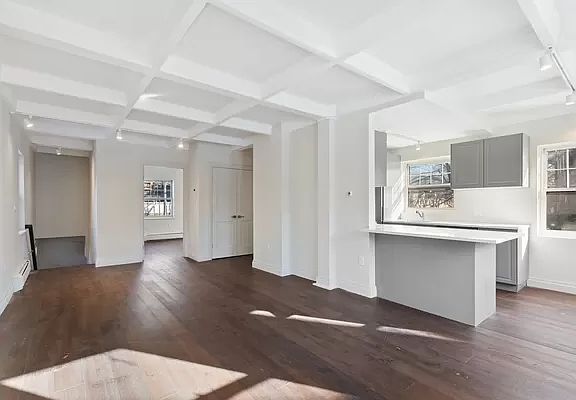 4th image of 147-75 Grand Central Pkwy #94D